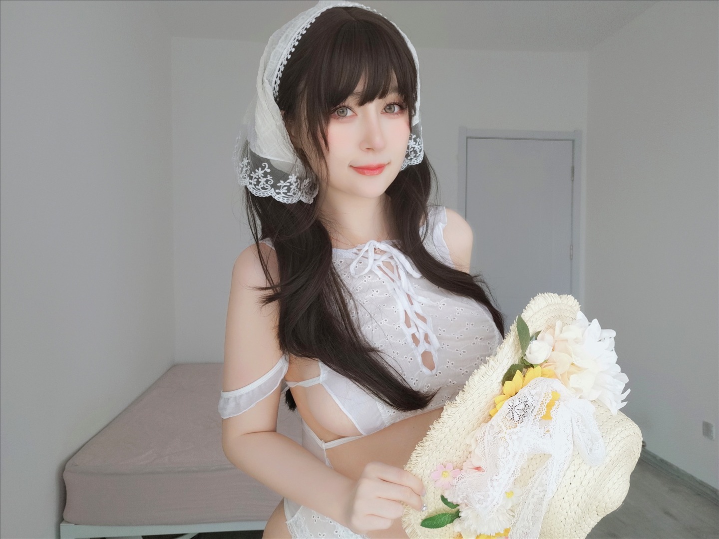 白银81---23年09月Fantia订阅-24套-214P12V-61203-MB-20240901m-09-02