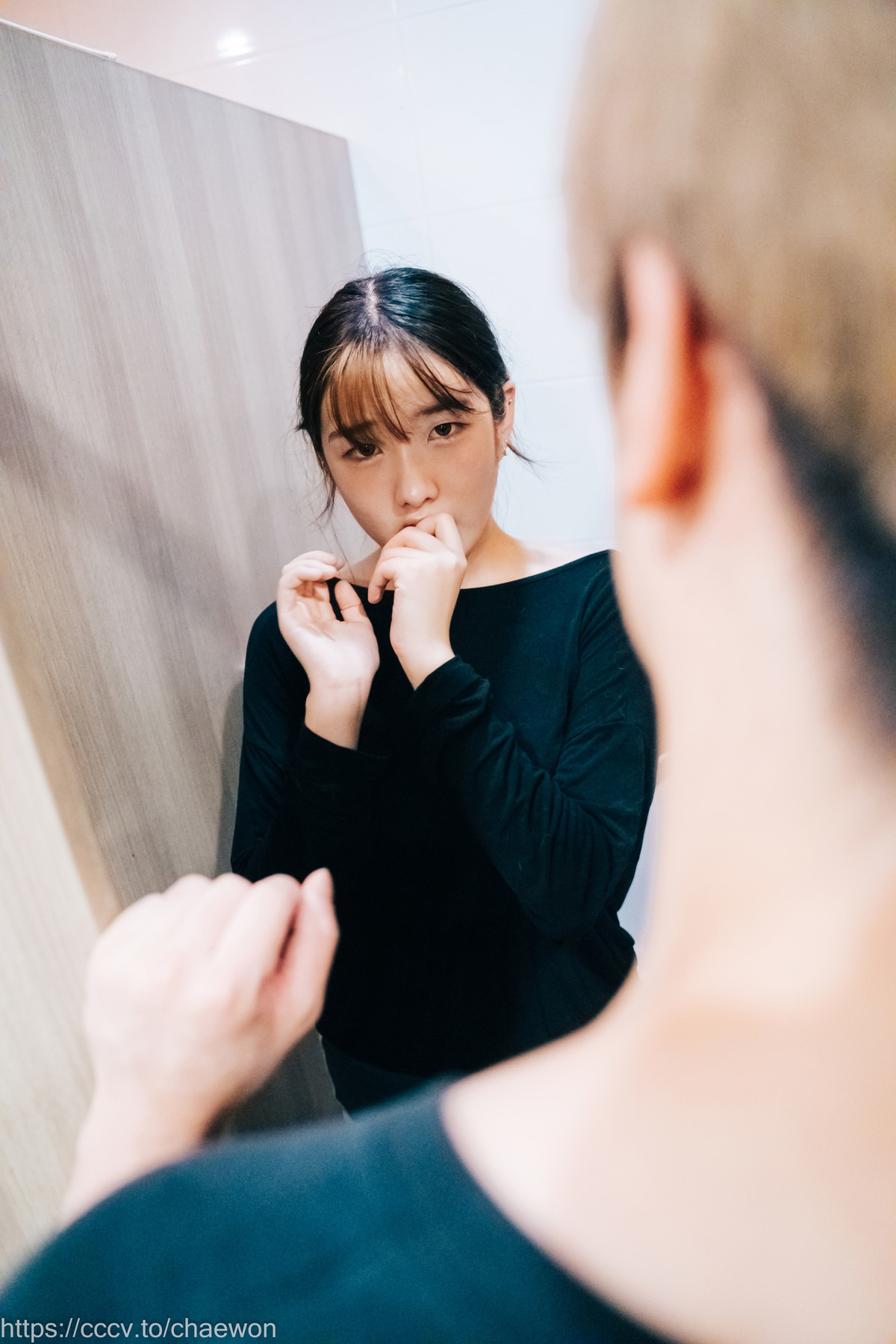 Sonson-손손-Loozy-Public-Toilet-Set02-11-01