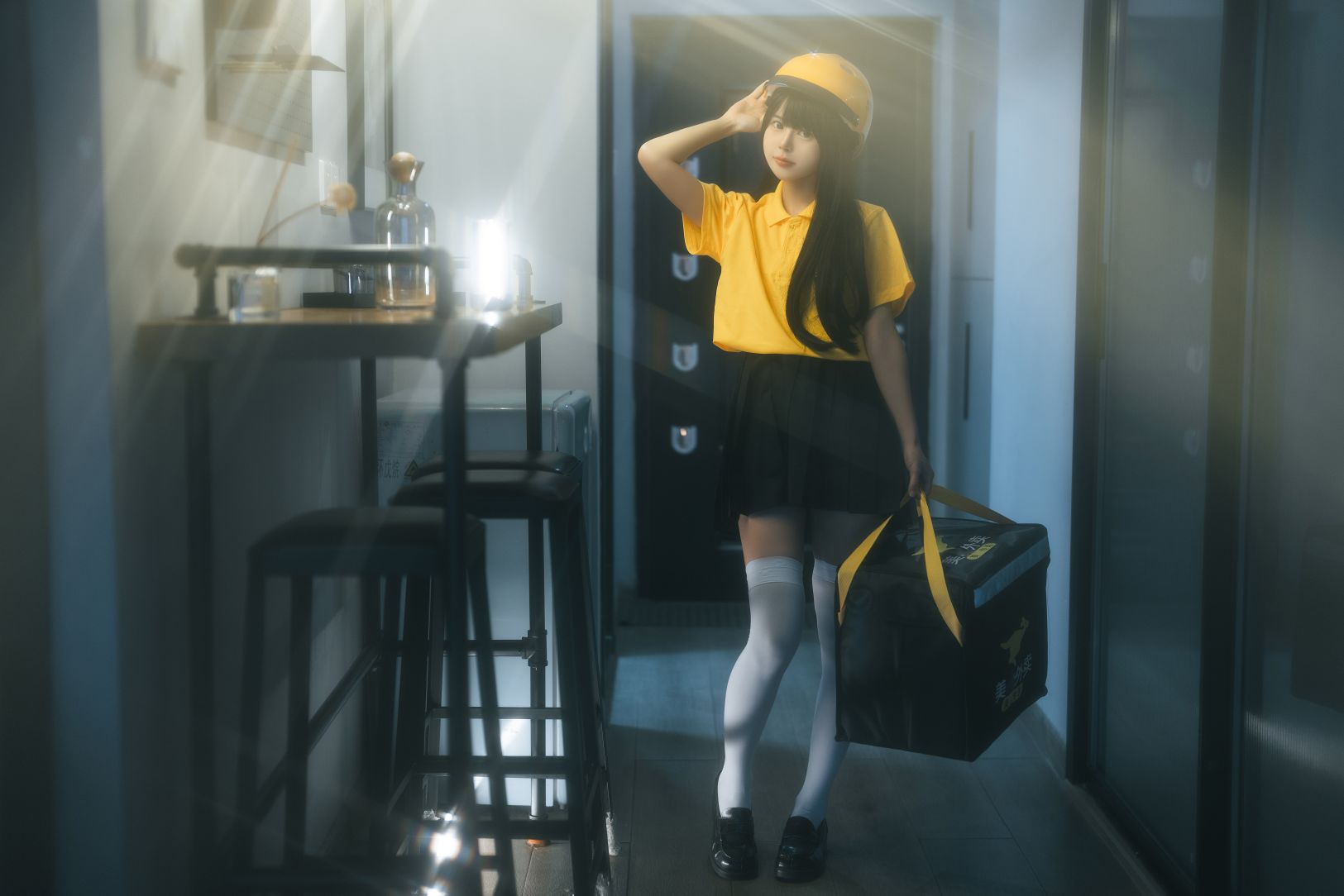 rua阮阮---白丝外卖员-40P-703MB-06-09