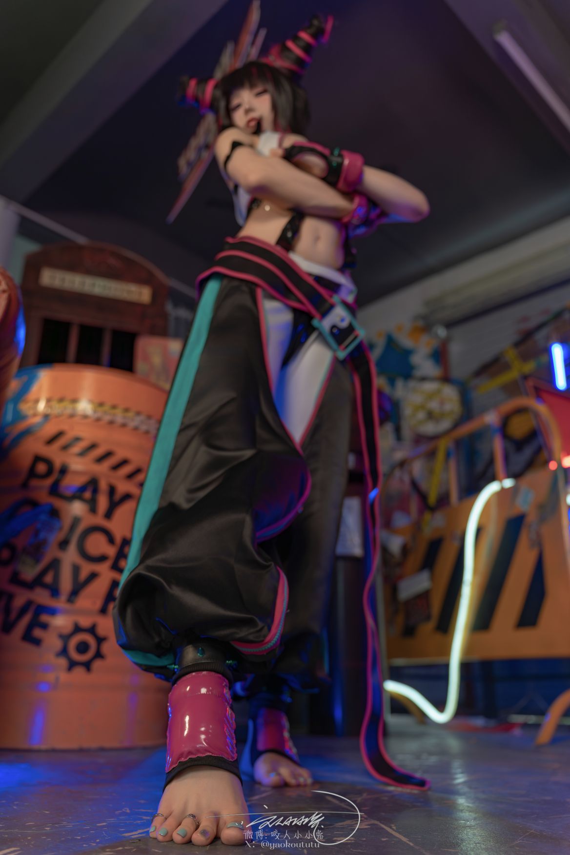 咬人小小兔-黏黏团子兔---五月作品街霸-韩蛛俐-81P1V-139GB-06-16