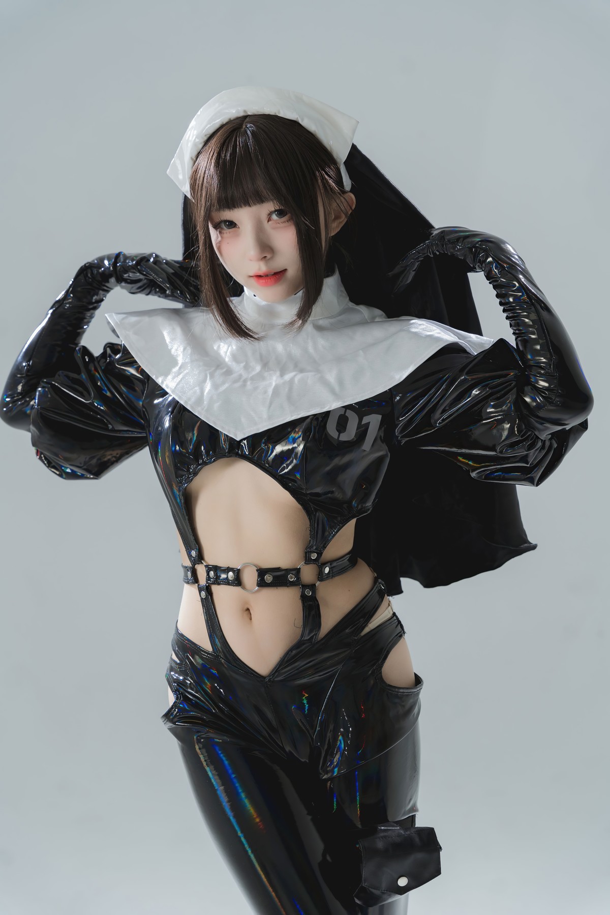 Cosplay-花铃-漆皮修女-02-11