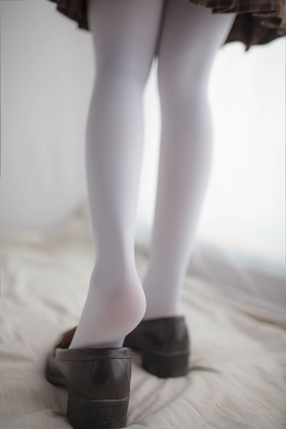 少女秩序写真-vol007-白丝棕格裙51P-01-10