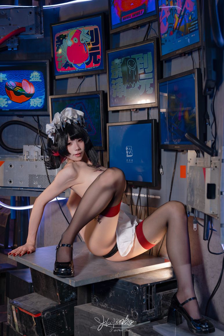 咬人小小兔---8月作品慵懒逐浪-艾莲乔Summertime-79P1V-152GB-08-29