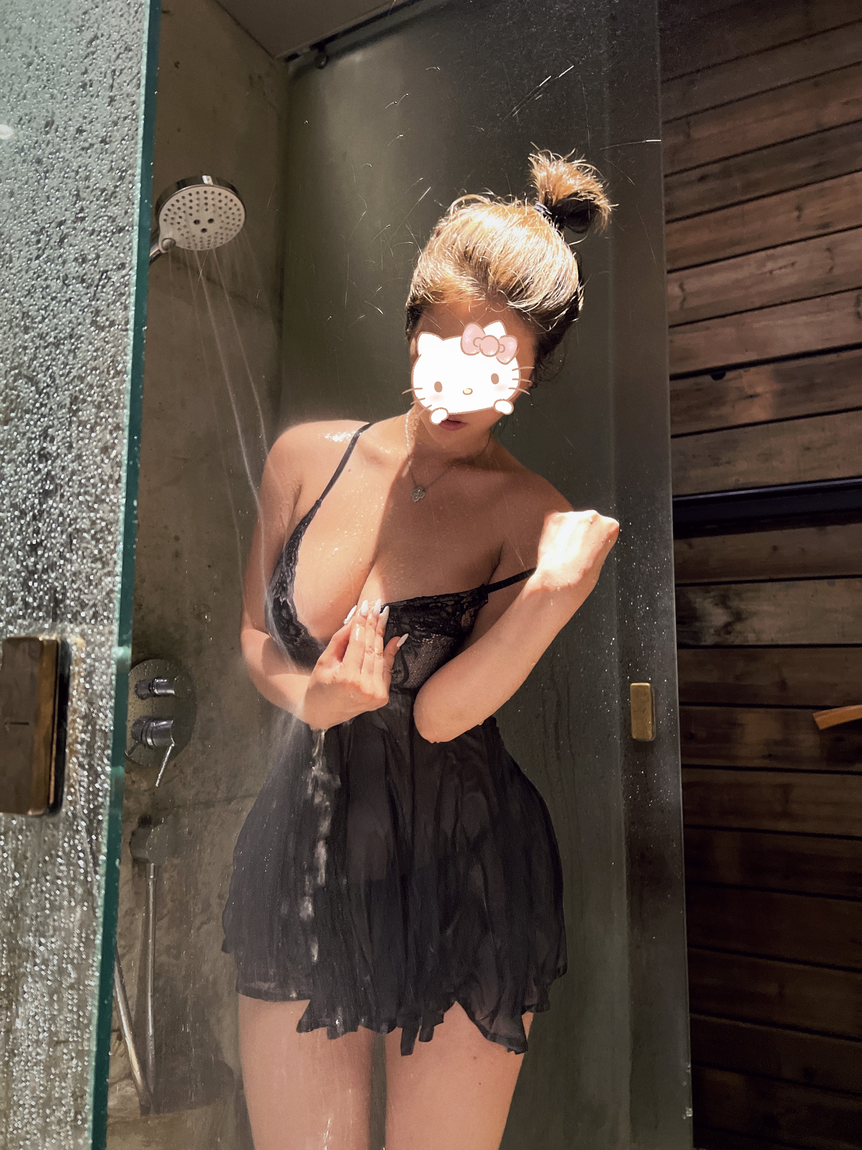 安妮-yo-夜幕下的浴室-03-04