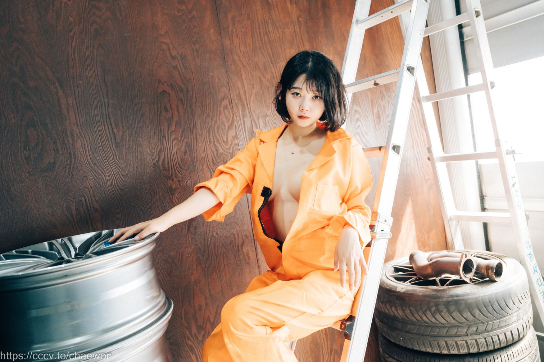 Loozy-Zia-지아---Garage-Girl-02-22