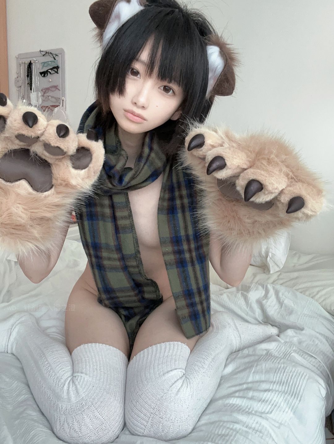 千澄-裸体围巾犬娘-26p-01-27