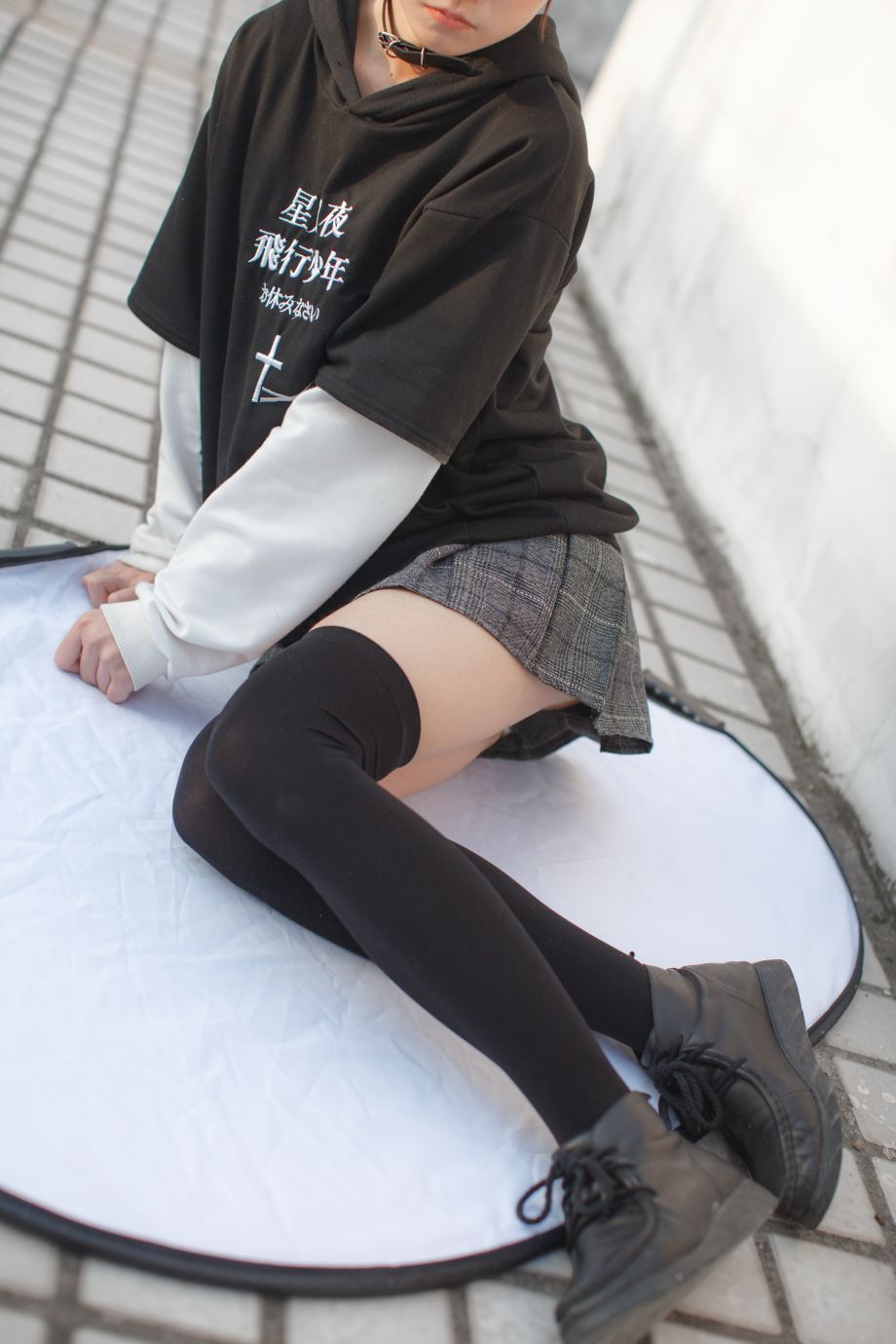 少女秩序写真-EXvol004-天台黑色过膝袜短裙47P-3475M-01-07