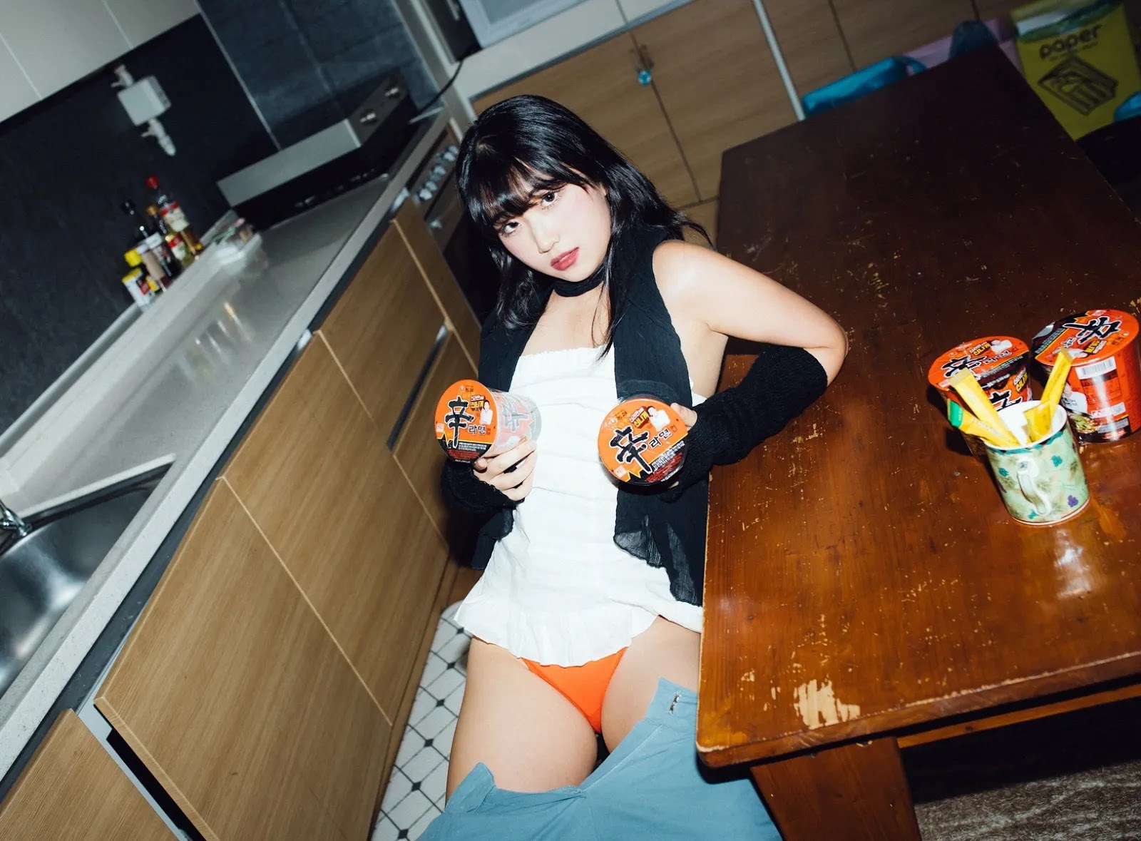 Ji-Eun-Lim-임지은-Moon-Night-Snap-Weirdness-12-30