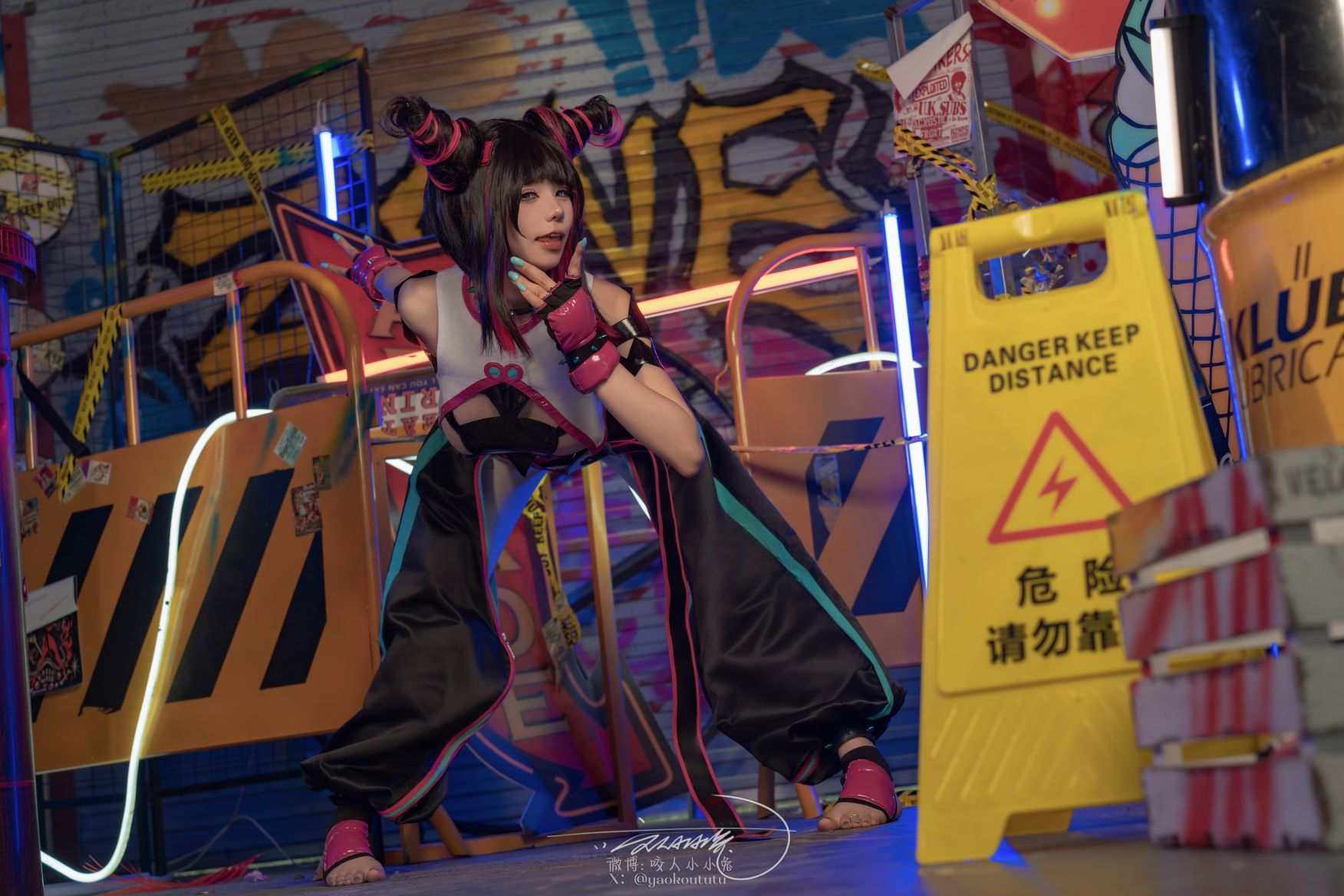 咬人小小兔-黏黏团子兔---五月作品街霸-韩蛛俐-81P1V-139GB-06-16