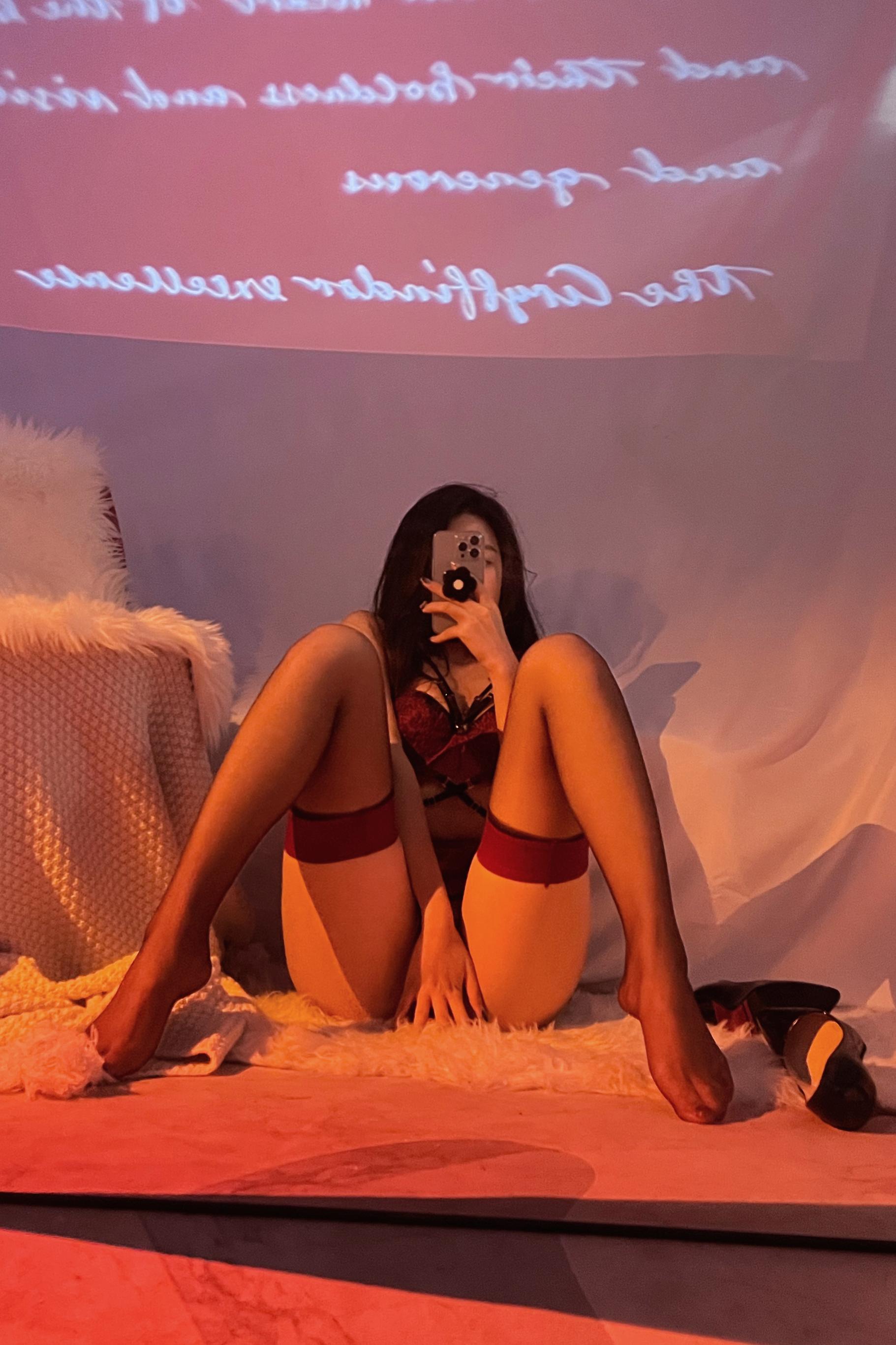 018纪念小小v5--微密圈系列-65嘉宾31P191MB-08-29