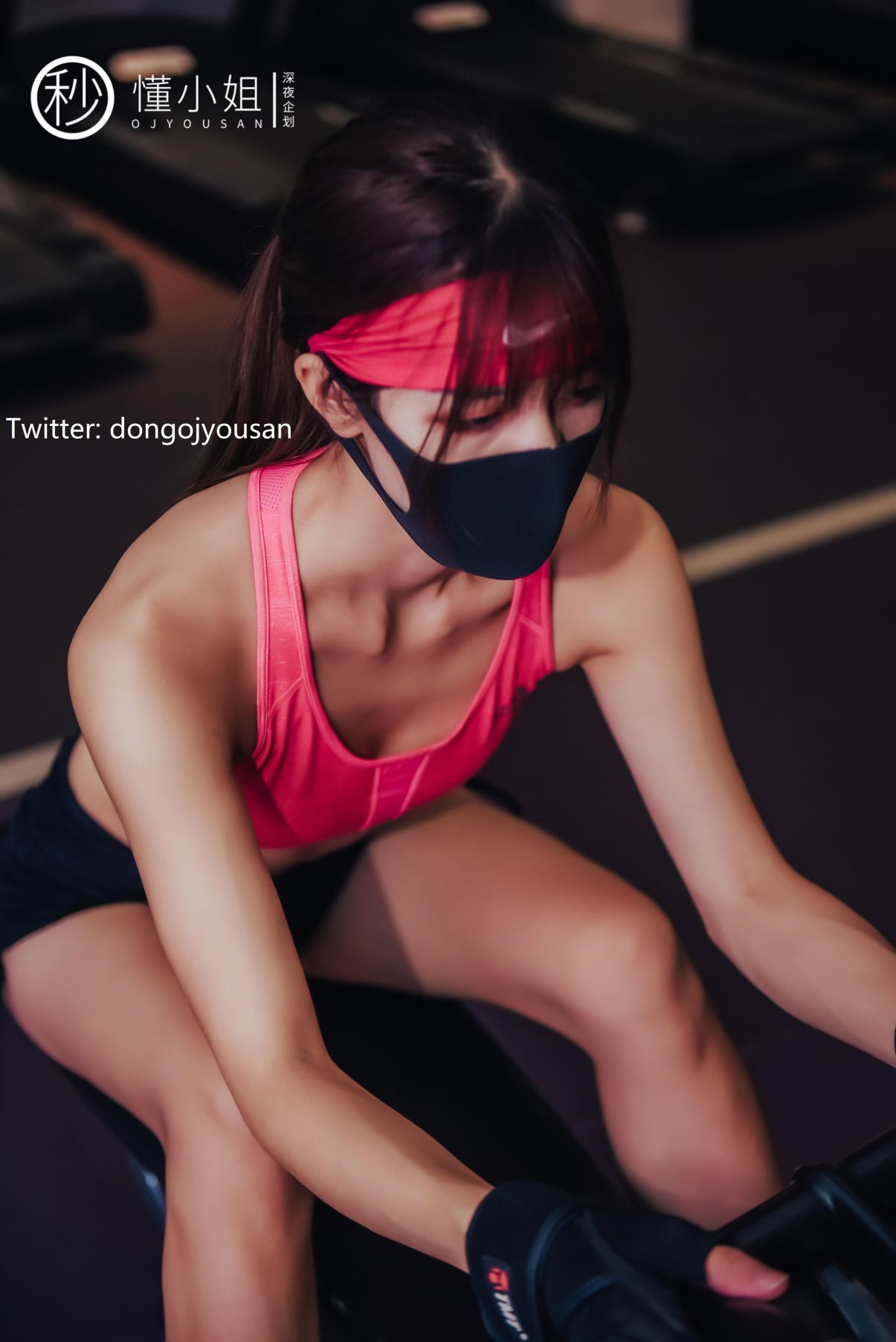 深夜企划-懂小姐-健身房人前露出-30P-1V-097GB-02-03