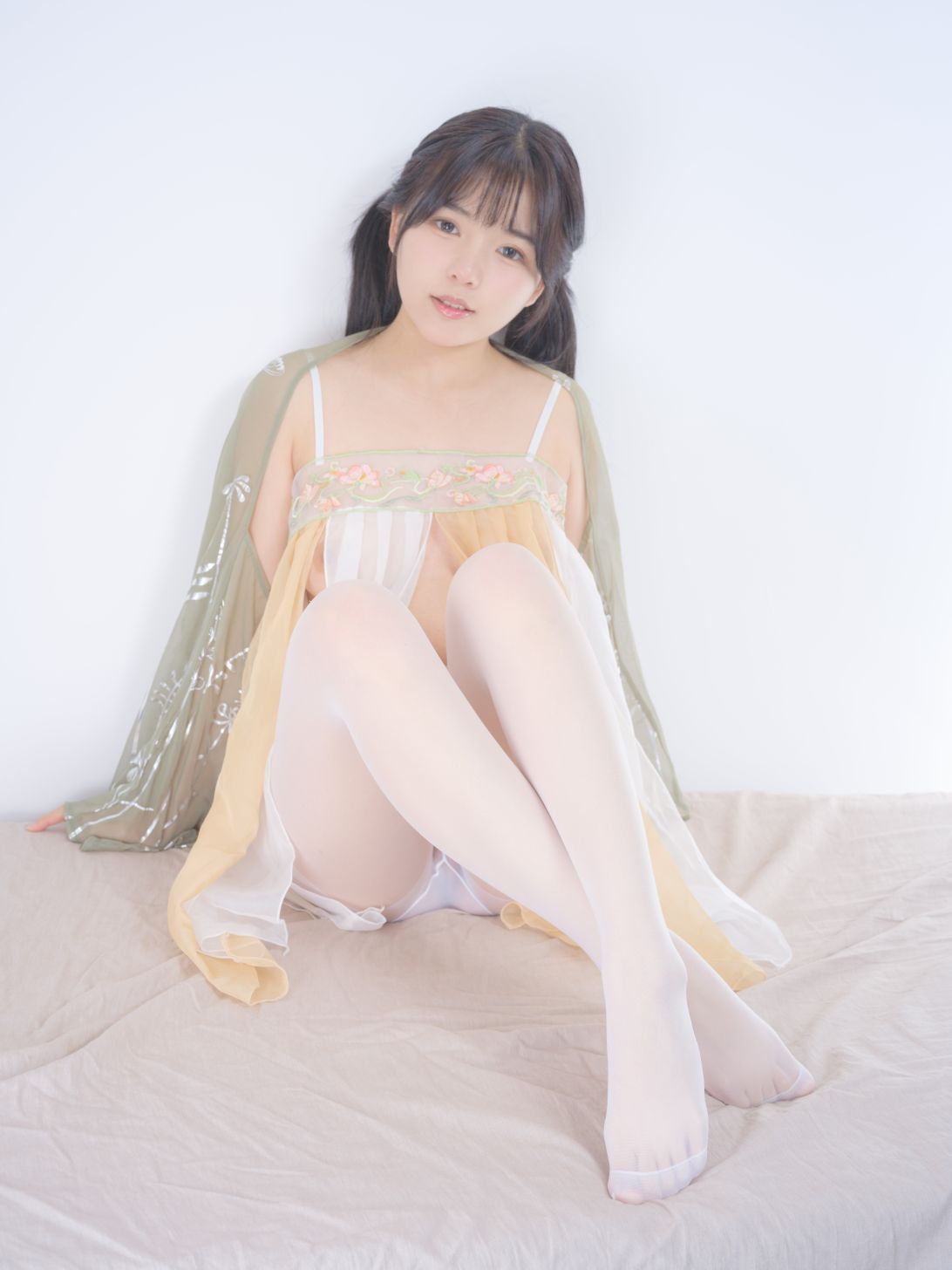 森萝财团-内部-晴涩-13-78P1V-04-25