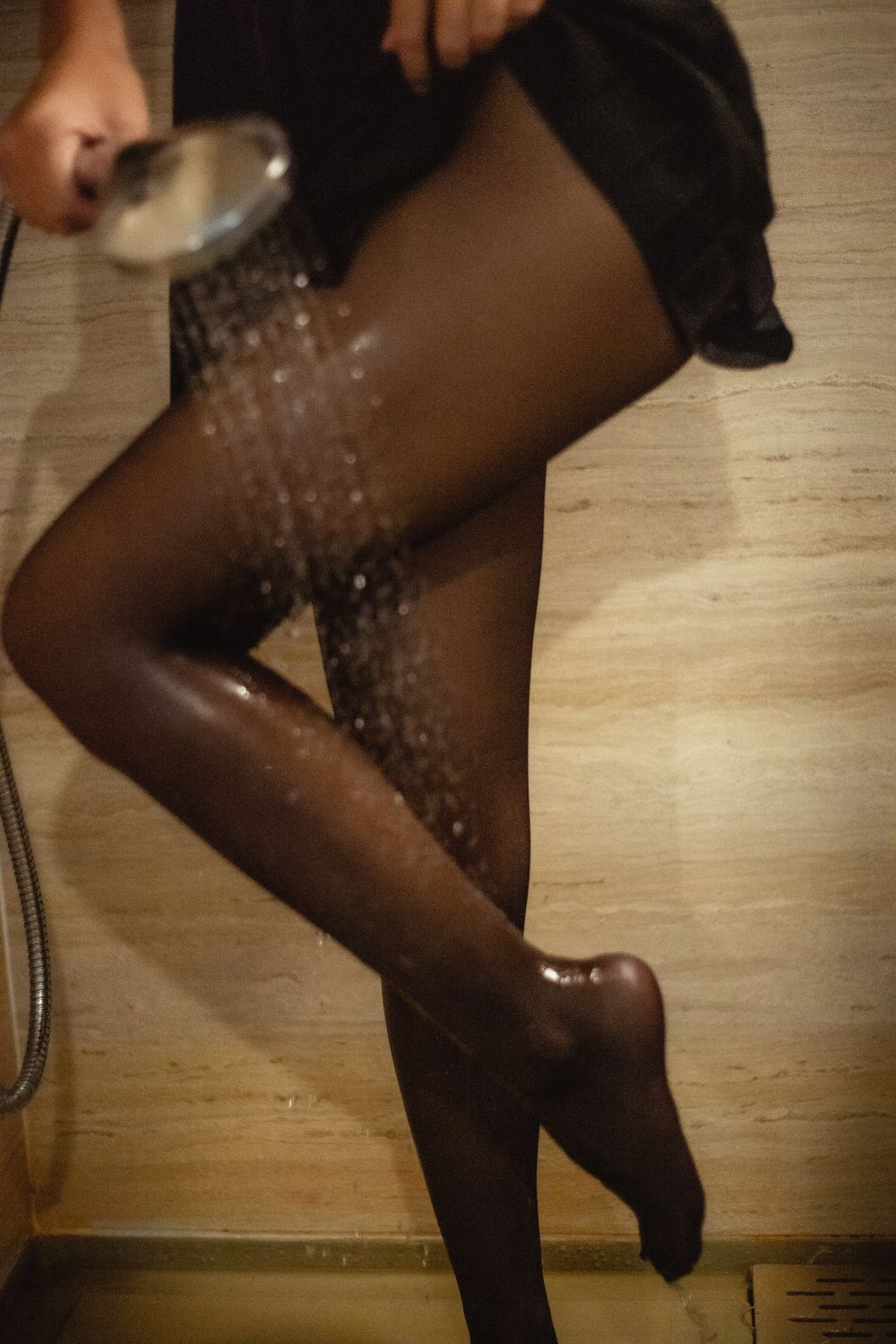 萌芽儿o0-浴室JK黑丝-33P-351MB-03-19