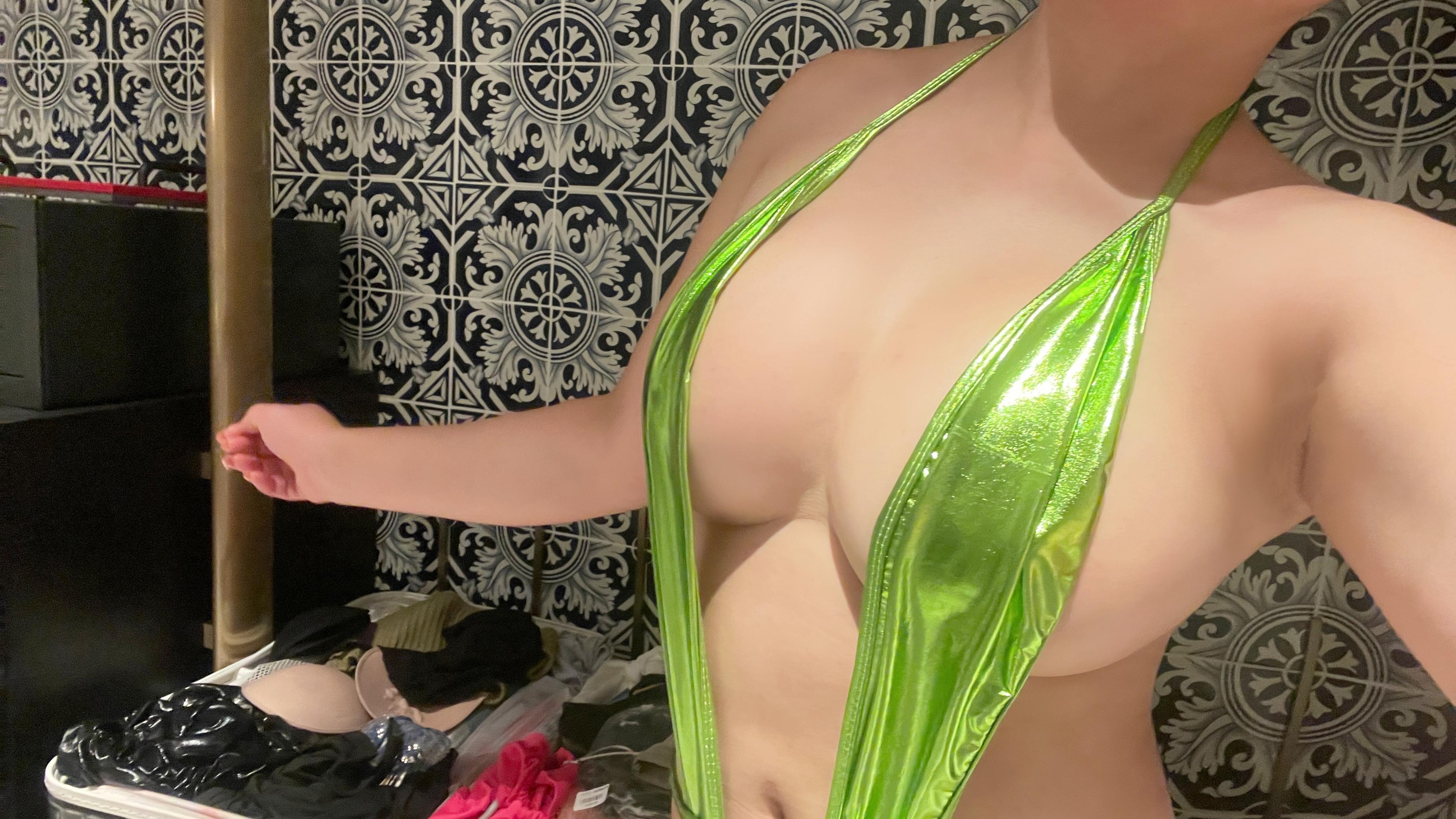 水蜜桃米米---皮裙吊带袜-86P-71755-MB-08-11