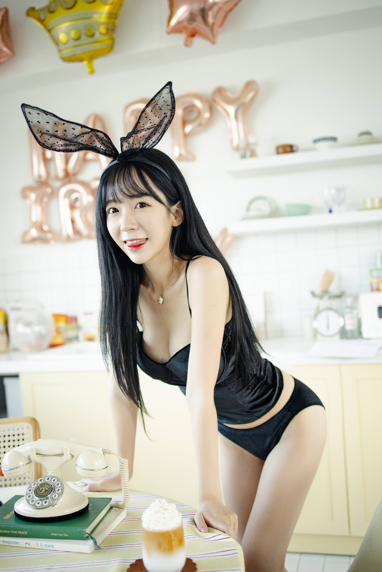 Leeesovely-쏘블리-Patreon-HAPPY-BIRTHDAY-Set01-02-05