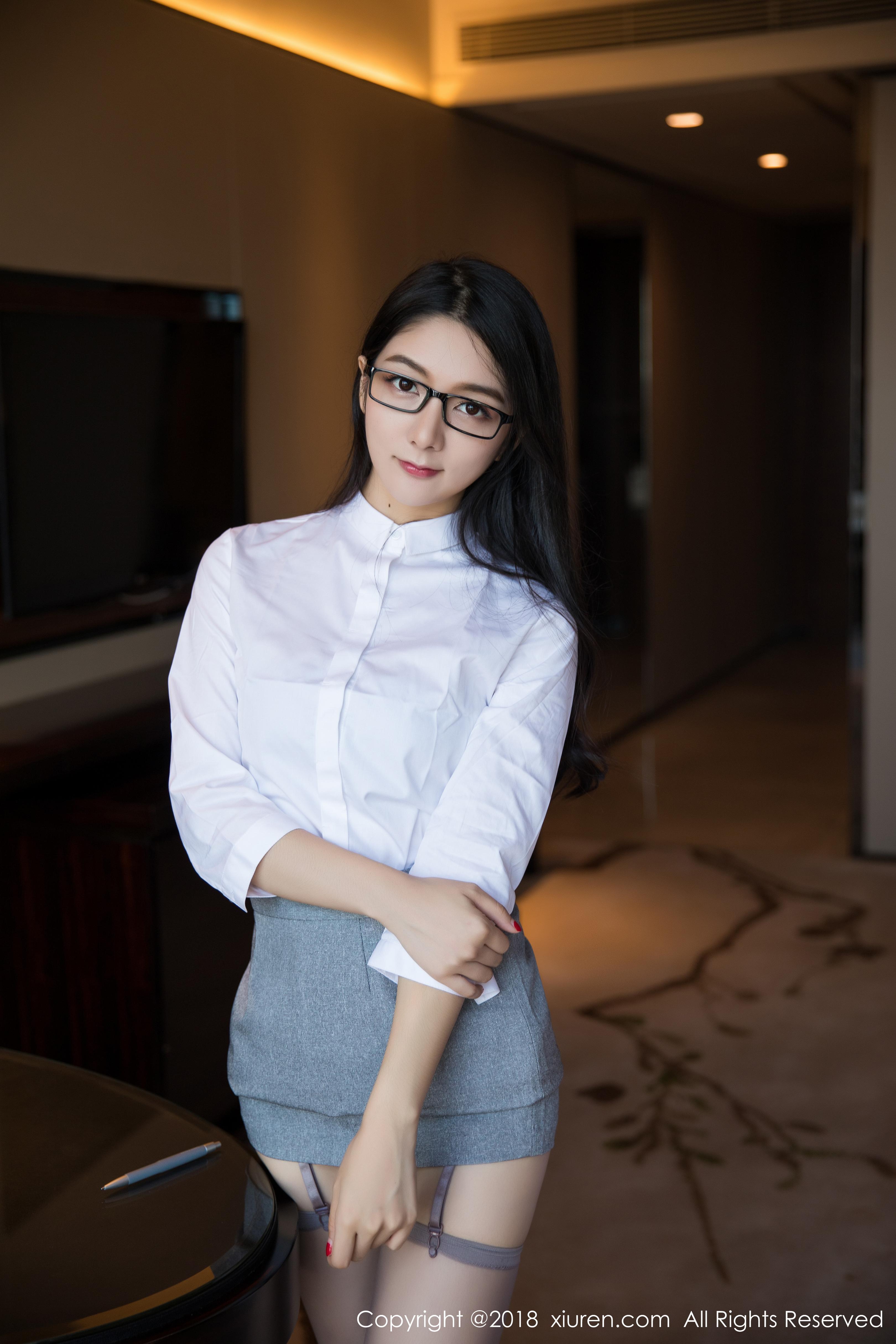 092-XiuRen秀人网-20180921-NO1167-Angela小热巴-59P-26572-MB-08-24