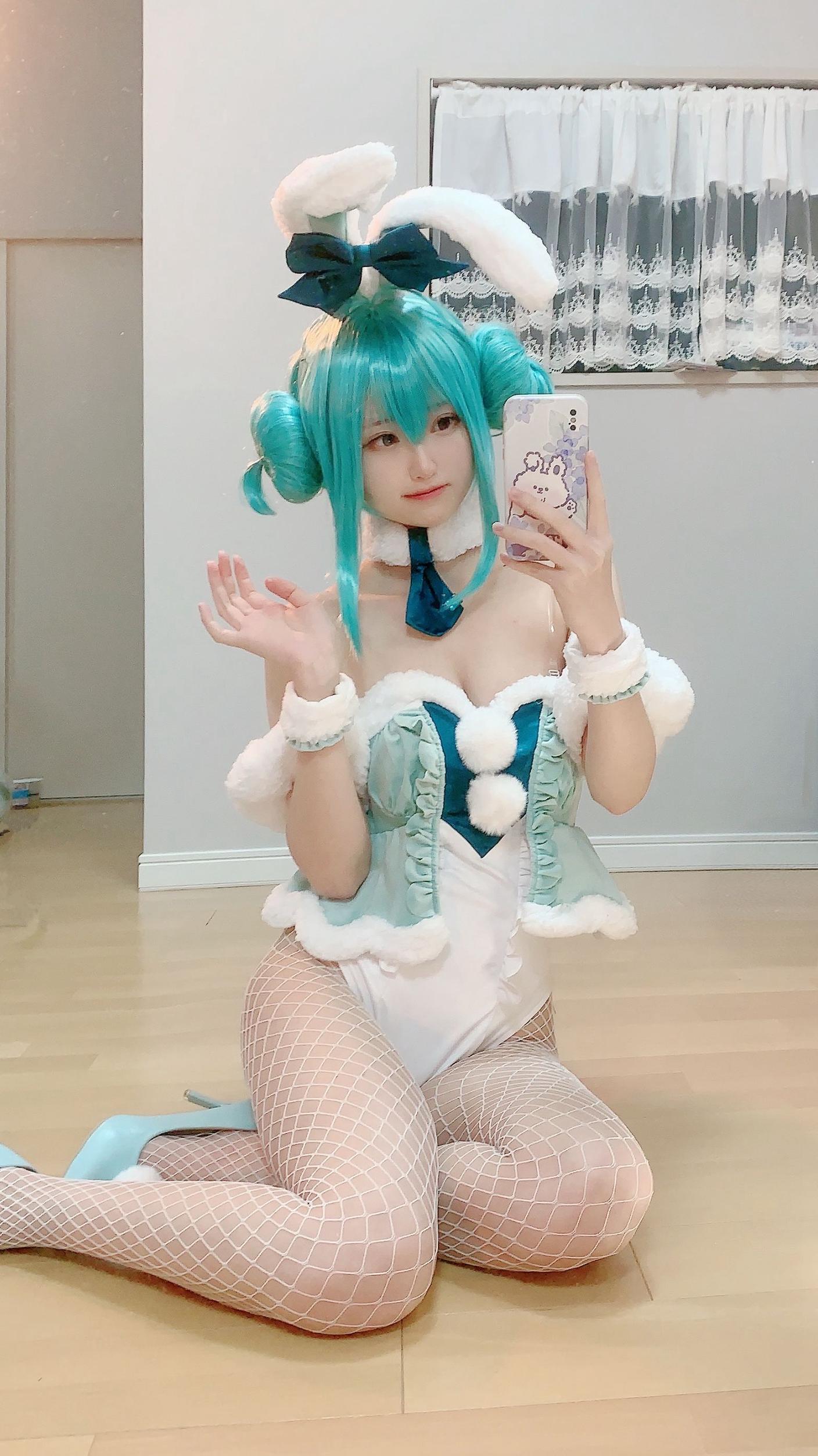 013-千阳快起床---初音兔女郎-27P-4651-MB-08-27