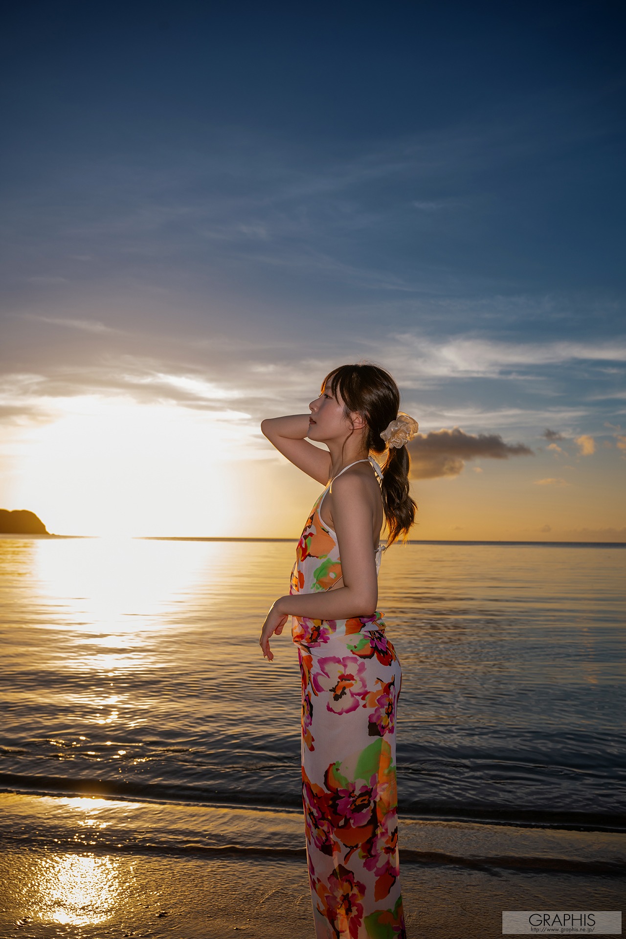 Graphis-Gals--Hikari-Aozora-青空ひかり-Smoothly-141P-08-18