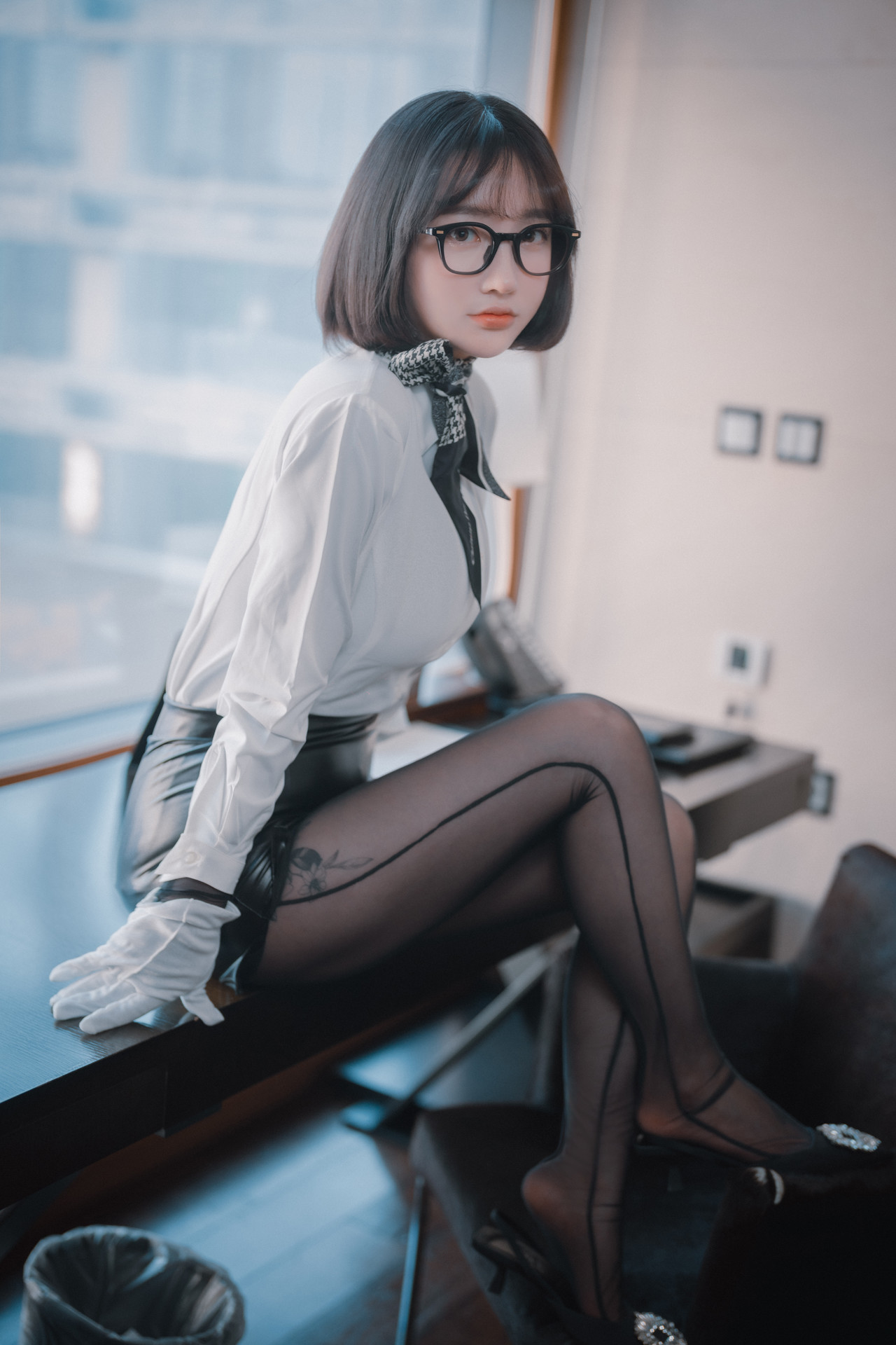 Son-Yeeun-손예은-DJAWA-Naughty-Supervisor-Set01-11-06