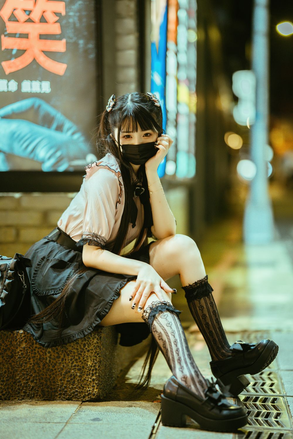 落落Raku-10月订阅-163P1V-204GB神待ち少女Night-LiLy-04-13