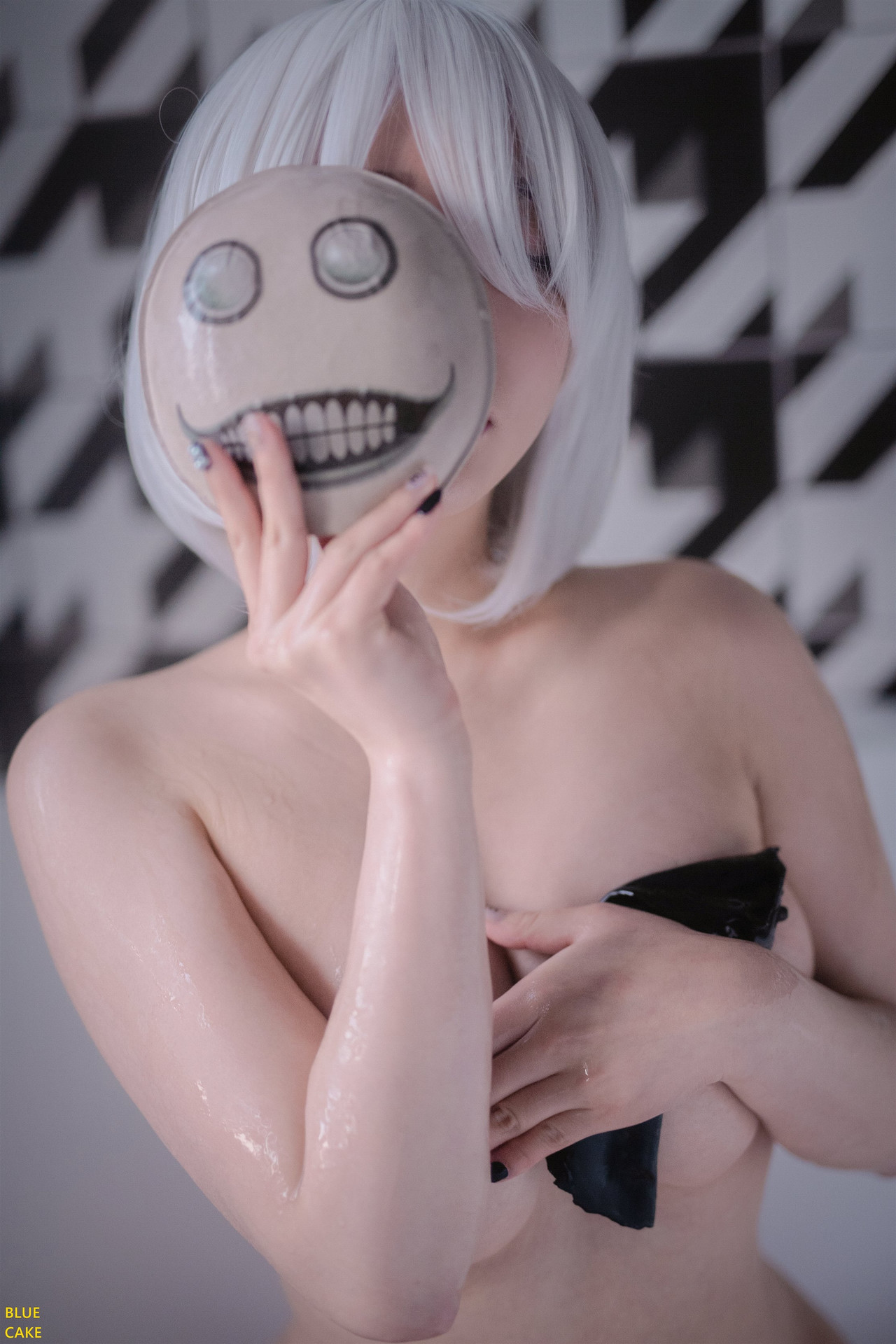 Son-Yeeun-손예은-BLUECAKE-2B-RED-Set02-02-24