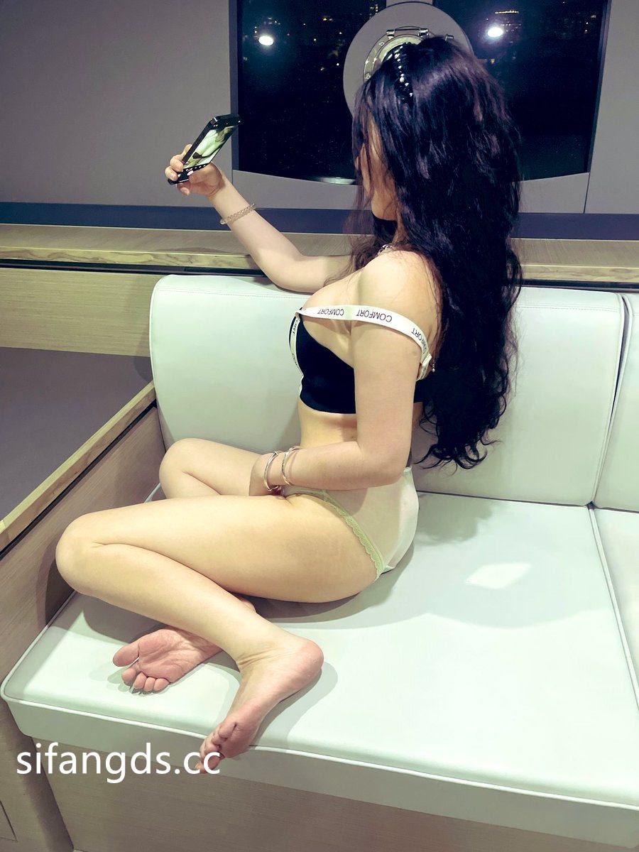 小刘亦菲金钱豹极品母狗草莓老师-08-19