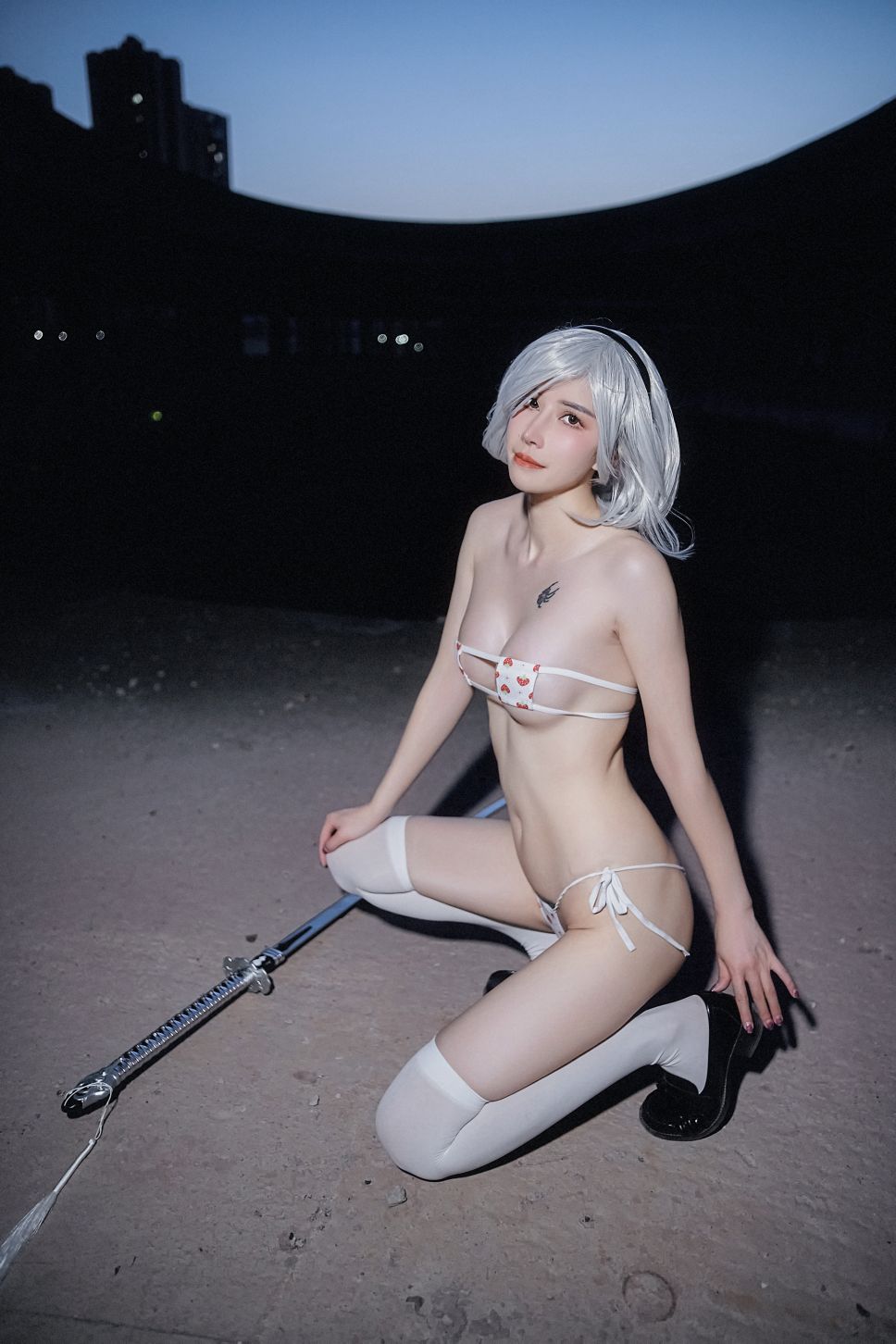 鹿八岁baby---尼尔机械纪元-2B废墟-05-18