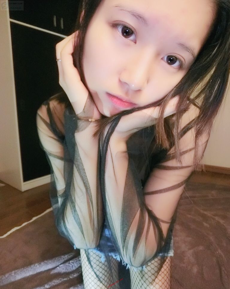 布丁大法---黑丝网袜震动棒---R18-12-23