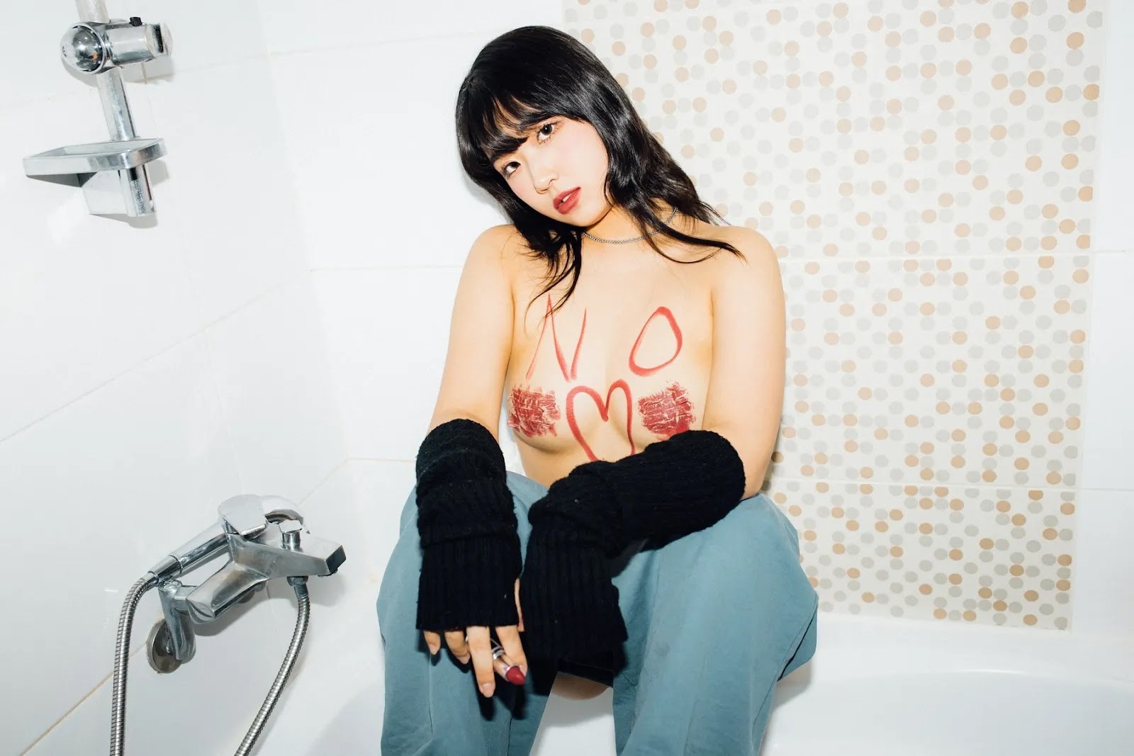 Ji-Eun-Lim-임지은-Moon-Night-Snap-Weirdness-12-30