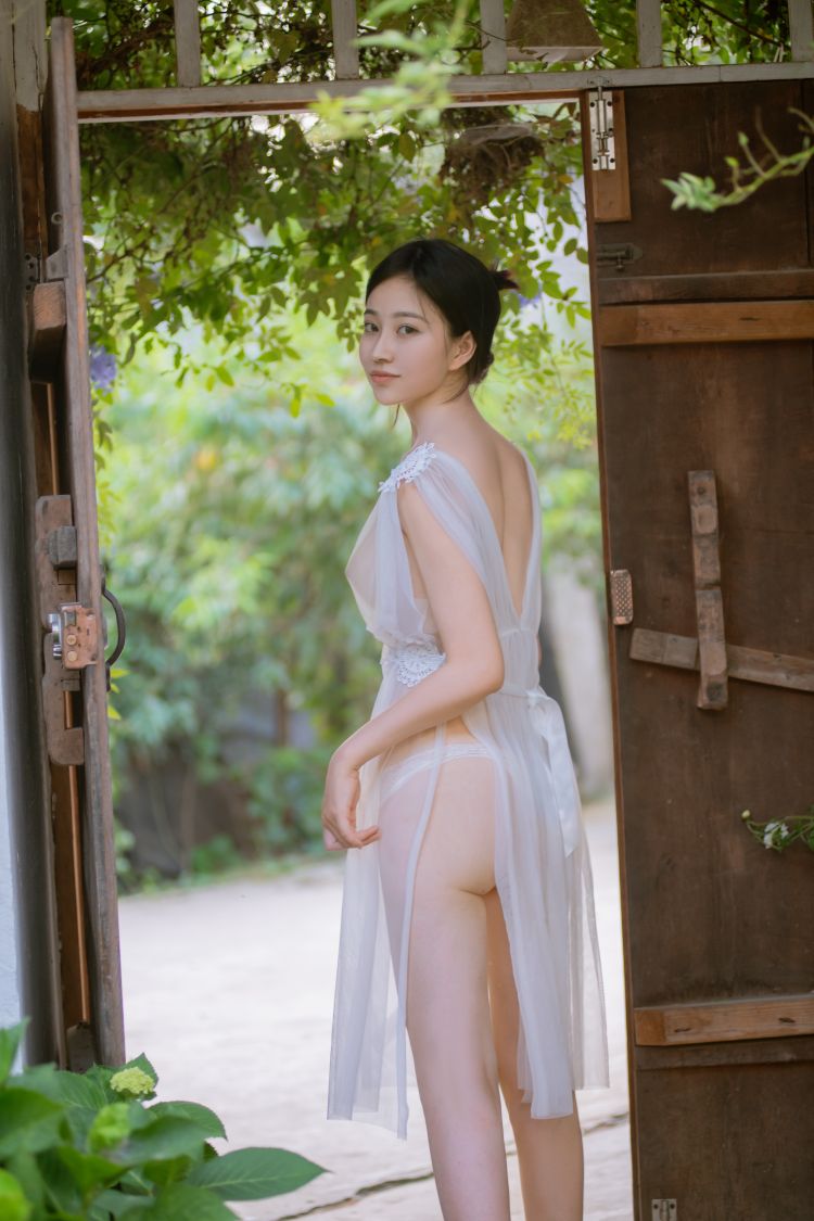 年年---神明之女40P-2323M-01-25