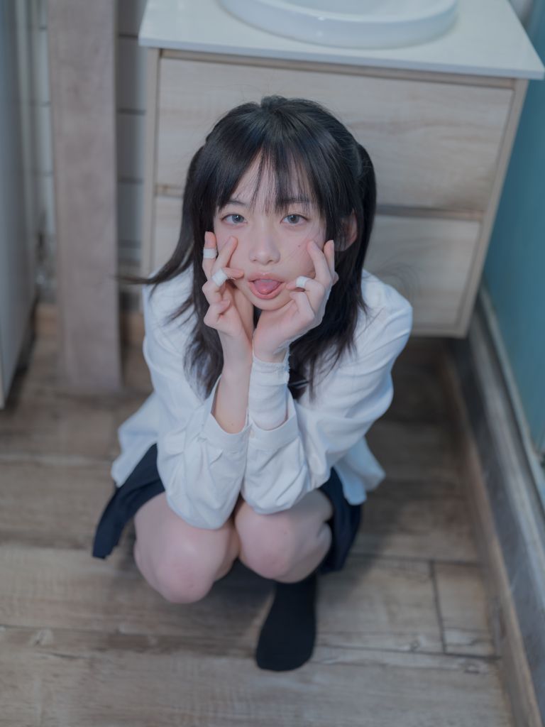 少女秩序-ace01-千澄-jk-68P-499MB-01-27