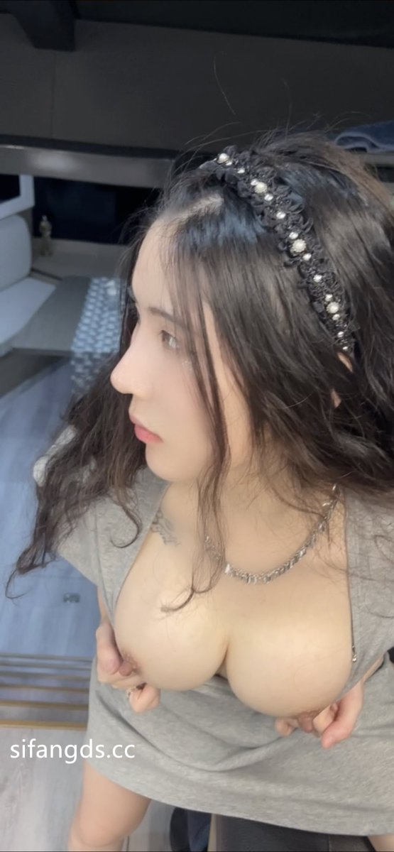 小刘亦菲金钱豹极品母狗草莓老师-08-19