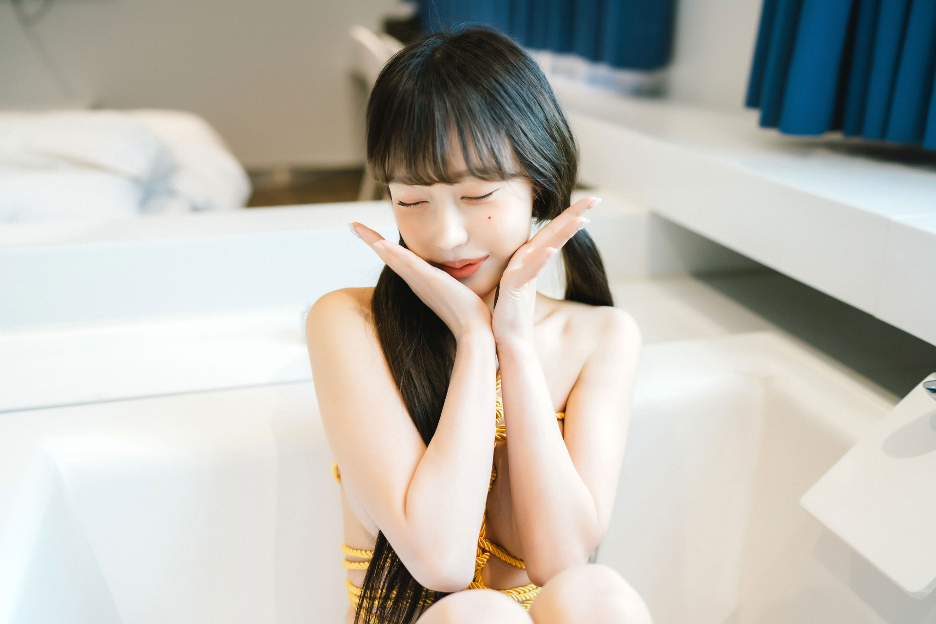 Jucy-쥬시-Moon-Night-Snap-Bondage-Restraint-Set02-03-01