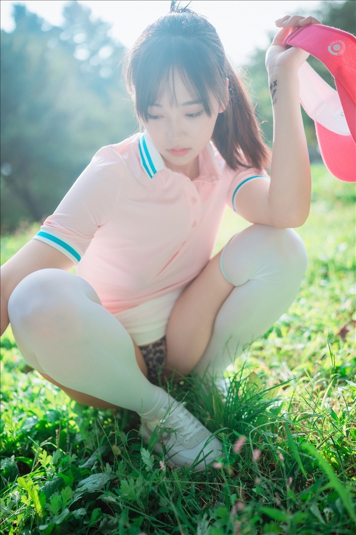 DJAWA-Photo---HENDOONG-혠둥이---On-Green-101P118GB-20240814b-08-14