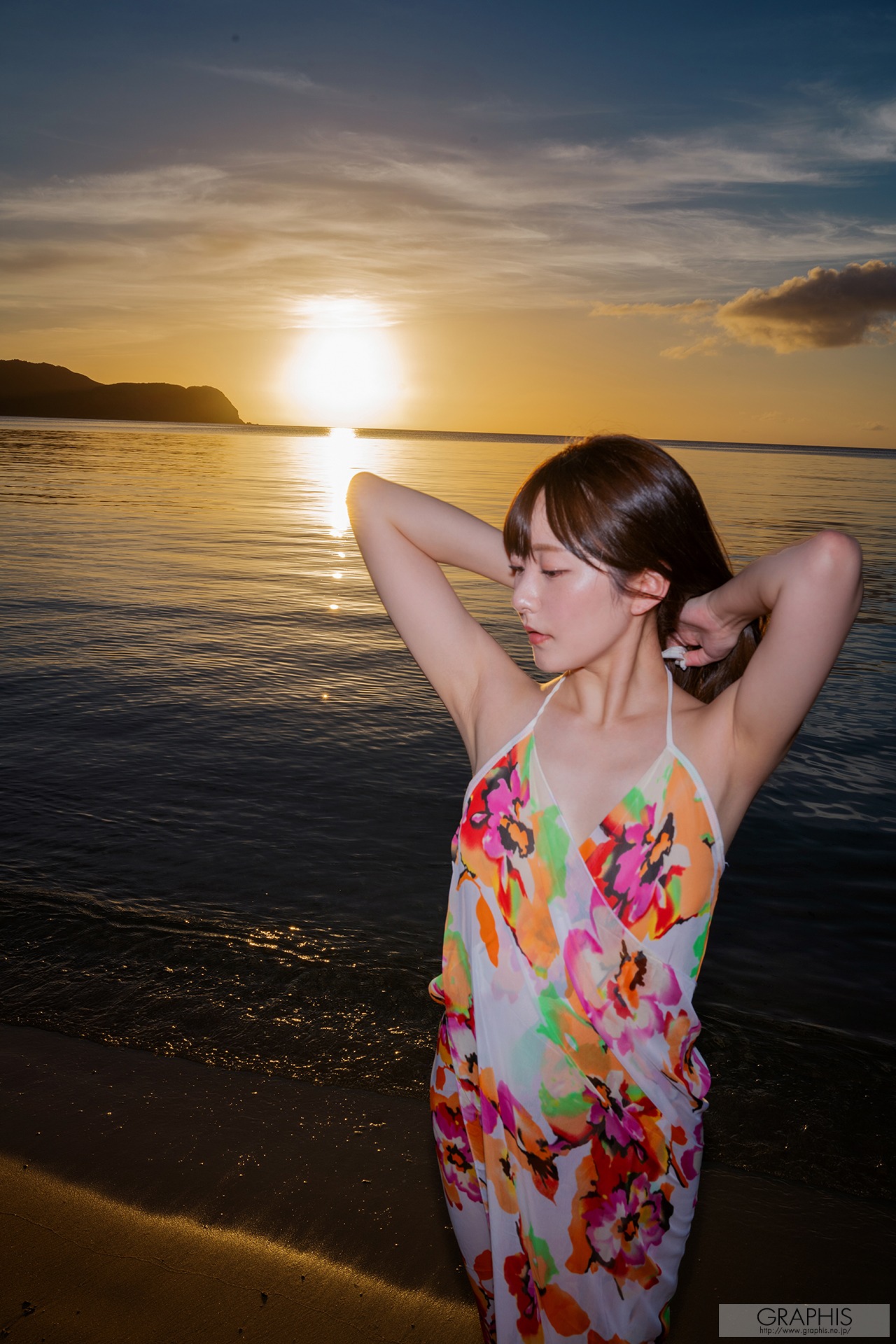 Graphis-Gals--Hikari-Aozora-青空ひかり-Smoothly-141P-08-18