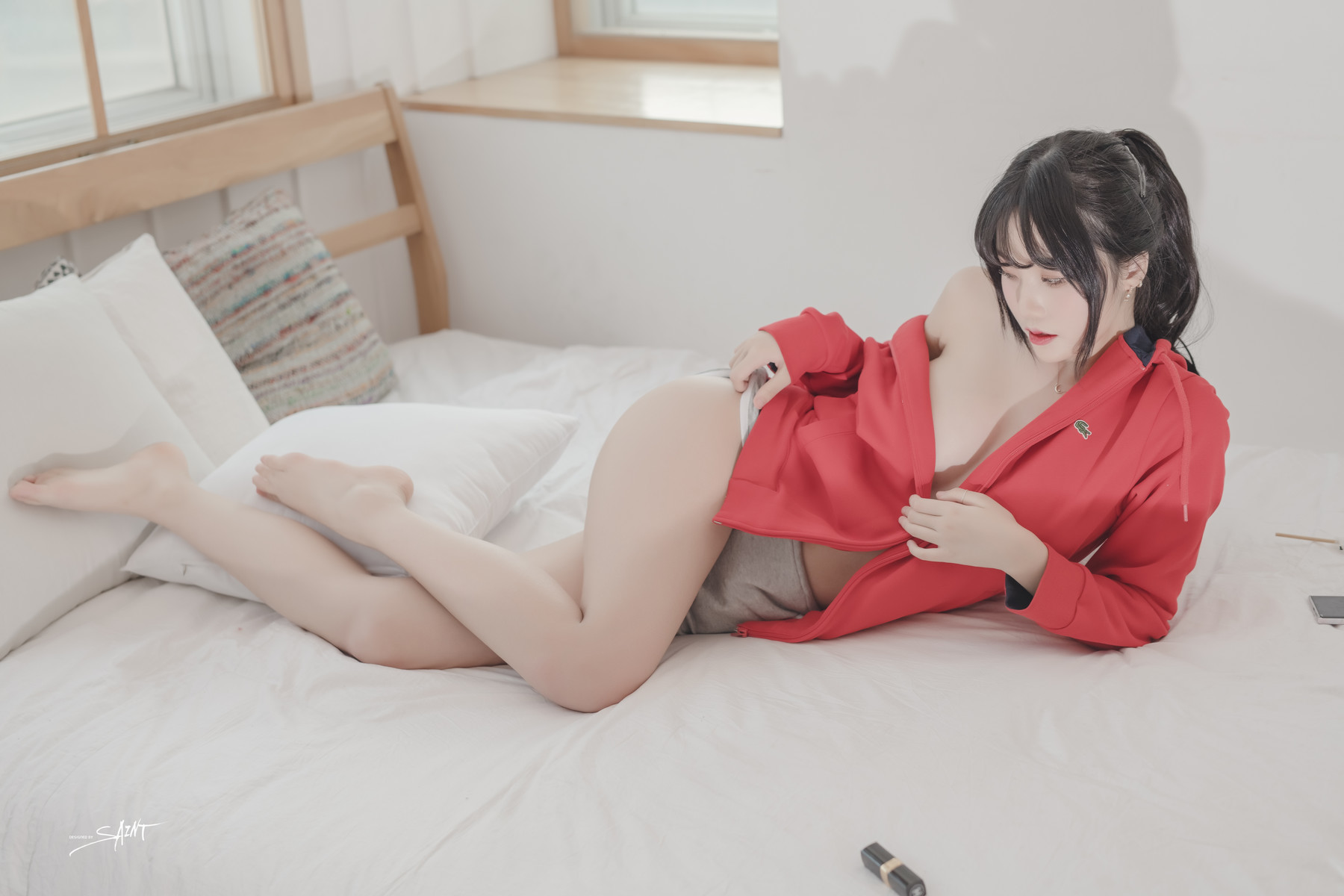 Yuna-유나-SAINT-Photolife-Love-On-Top-Set02-01-29