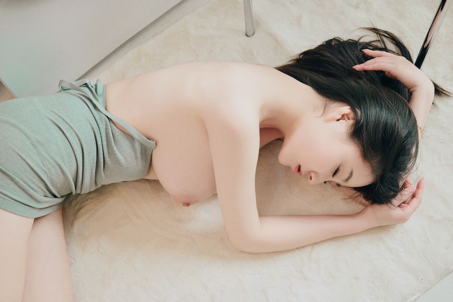 年年---洗衣房42P-3931M-01-25