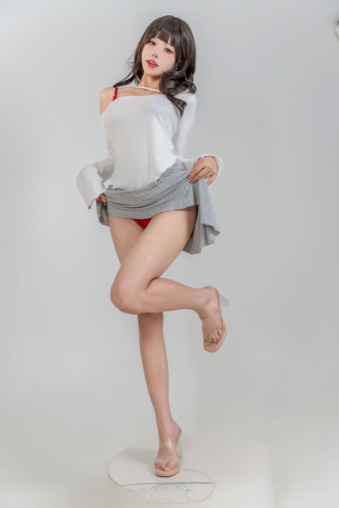 咬人小小兔-黏黏团子兔---6月作品夹心饼干79P1V-Queen-card-80P1V-934MB-07-11