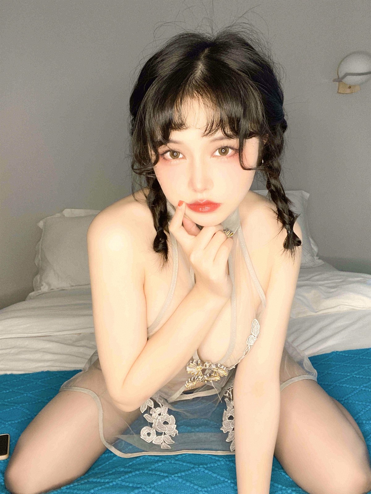 Cosplay-七月喵子-透明灰撕袜-08-19