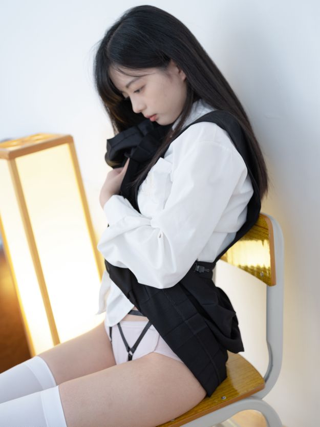 VIP晞可-束缚衣-124P1V-579G-01-23