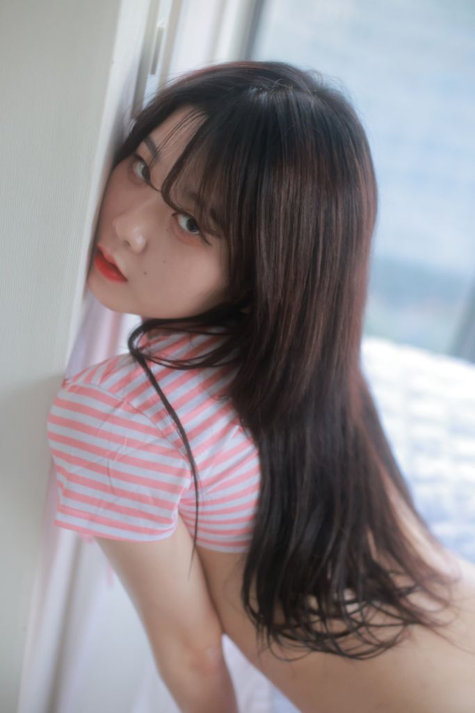 Zia-지아--HTouch-02-21