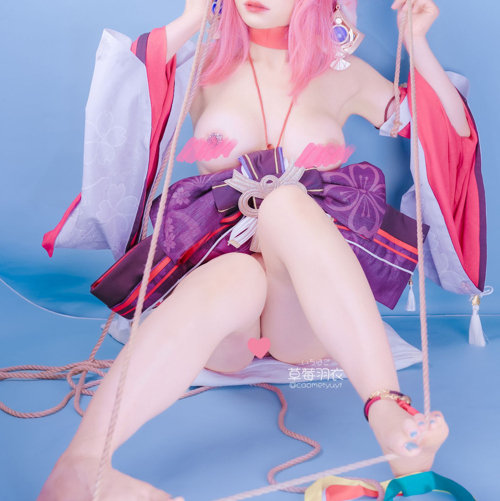 草莓羽衣-caomeiyuyi-cosplay-Yae-Miko---Genshin-Impact-03-15