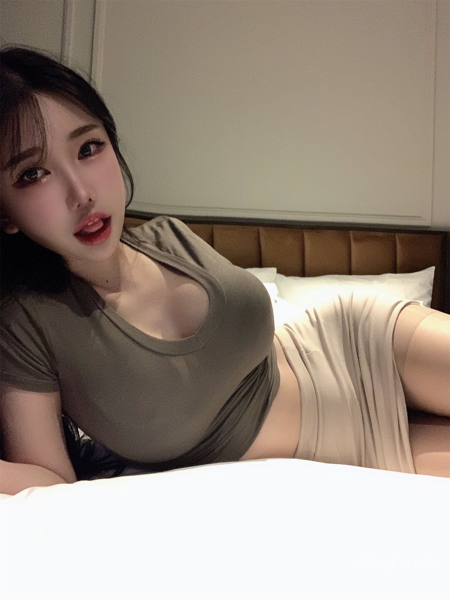 私房-韩国嫩模-Yunjin---Your-Yunjin-08-17
