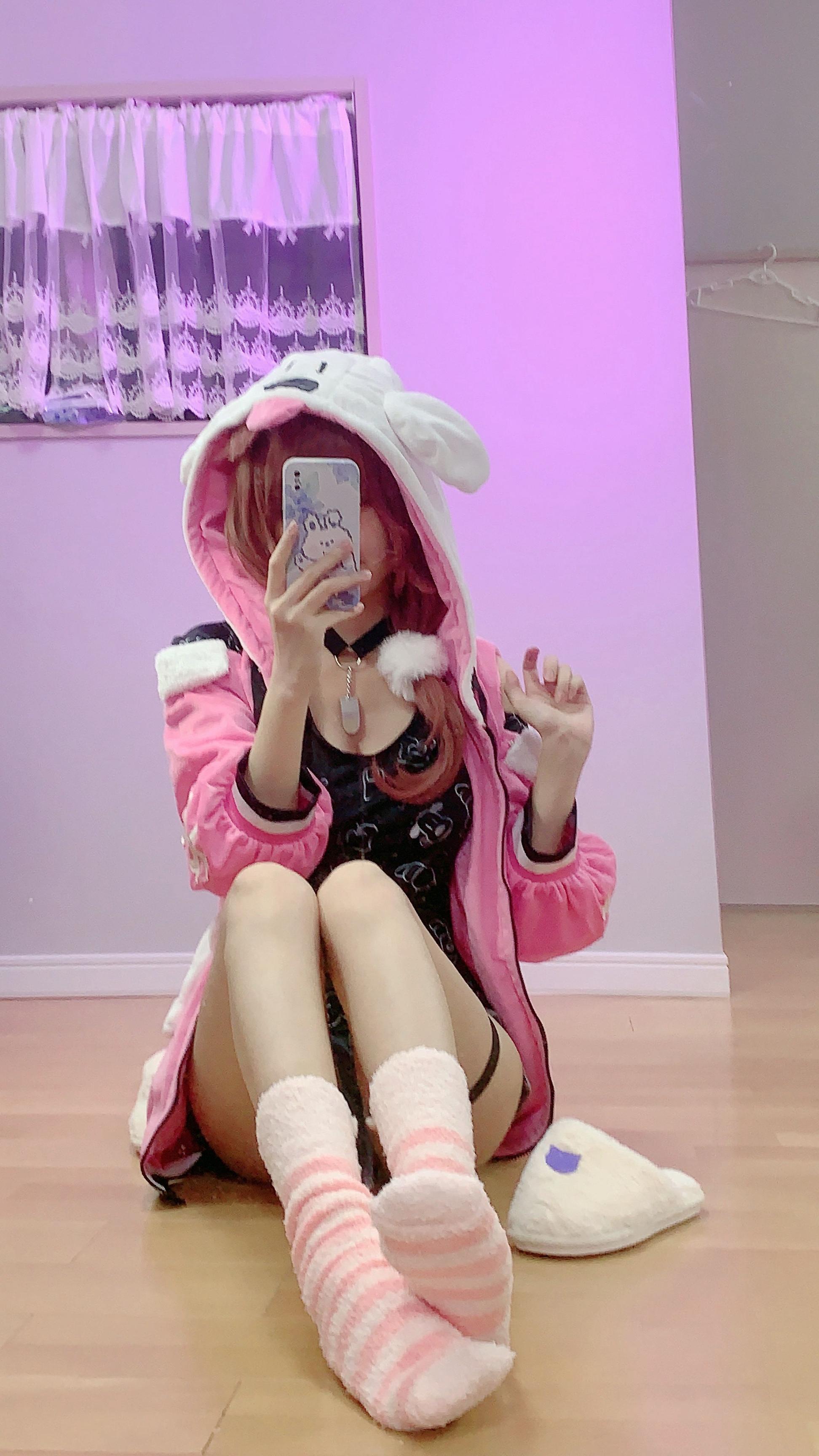 051-千阳快起床---戌神ころね-12P-3945-MB-08-27