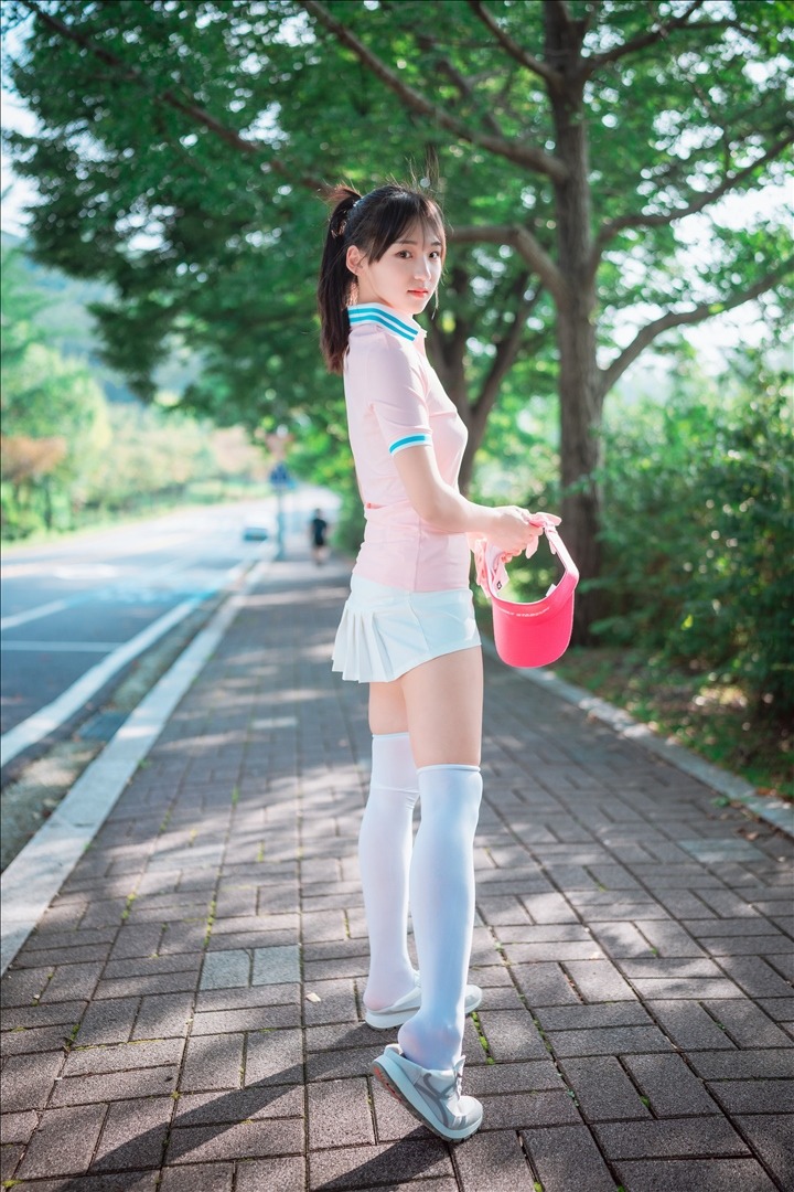 DJAWA-Photo---HENDOONG-혠둥이---On-Green-101P118GB-20240814b-08-14