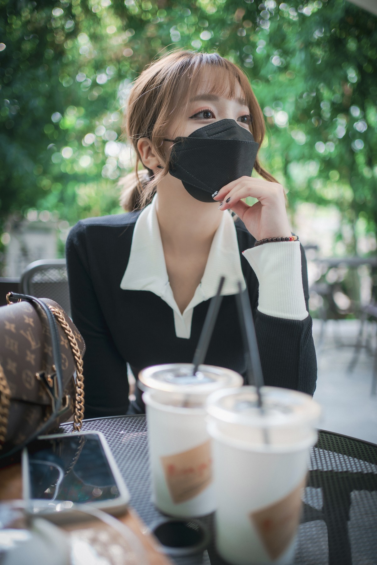 Son-Yeeun-손예은-LOOZY-A-Snap-of-Intimacy-Set02-04-03