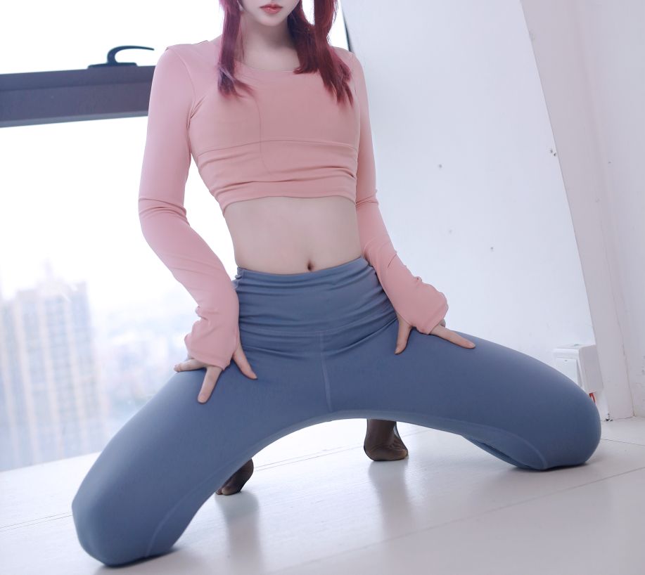 疯猫ss---瑜伽服卡芙卡-08-04