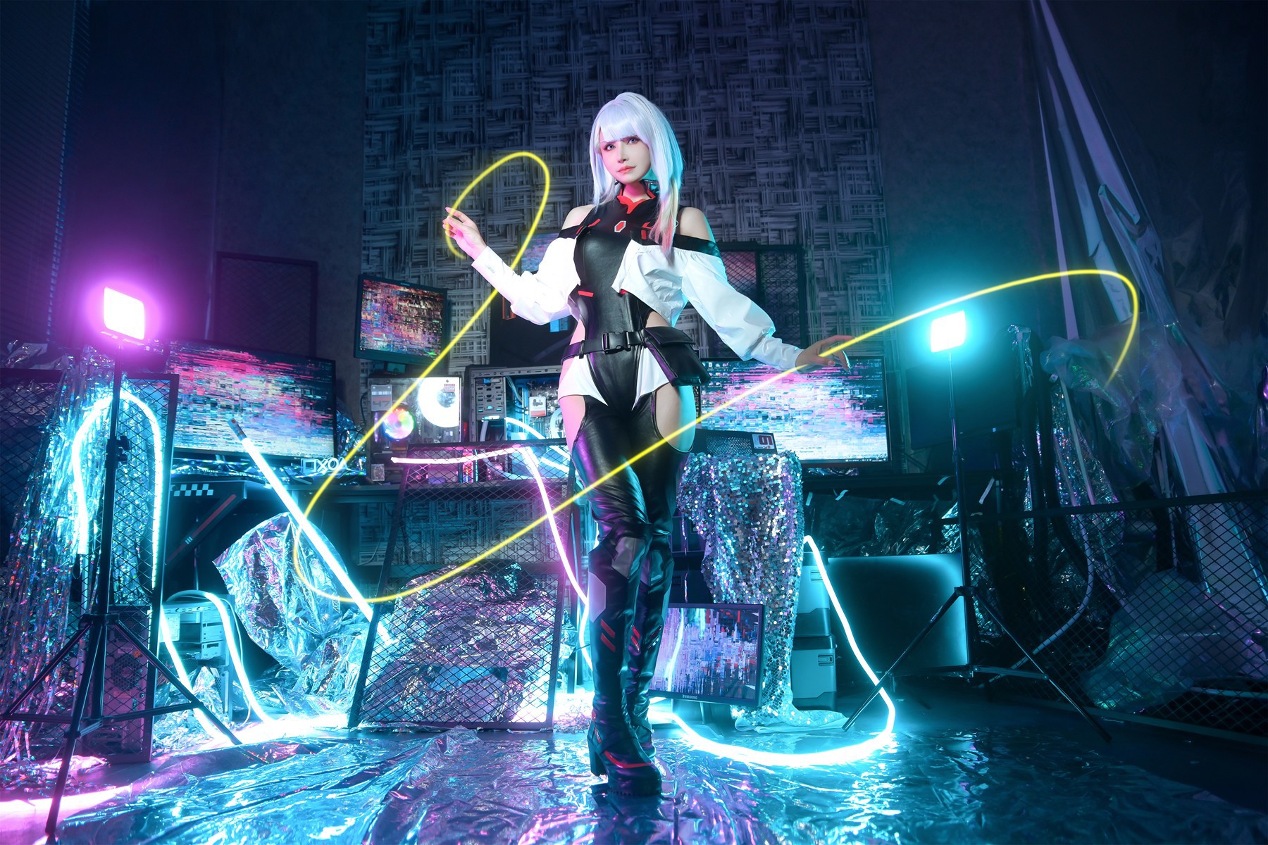 Cosplay-鹿八岁-赛博朋克边缘行者-露西-02-23