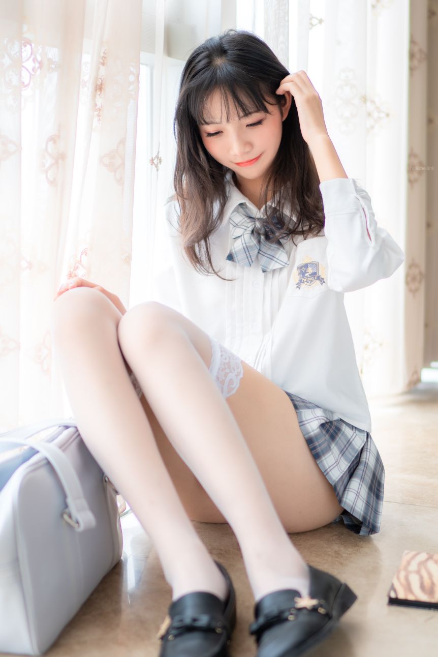 西瓜murmure西瓜少女-2020-11-08-修女JK-110P3V-12-18