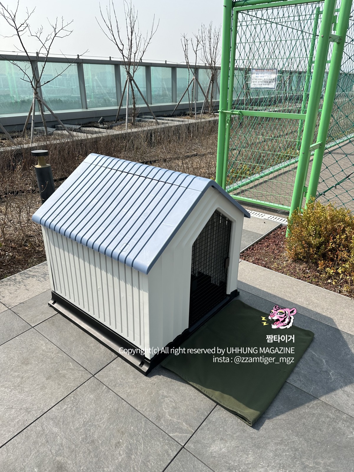 Yoonvely-윤블리-UHHUNG-Magazine-Vol04-8220Milltary8221-Set01-10-25